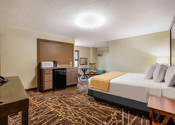 Super 8 By Wyndham Lake George/Downtown